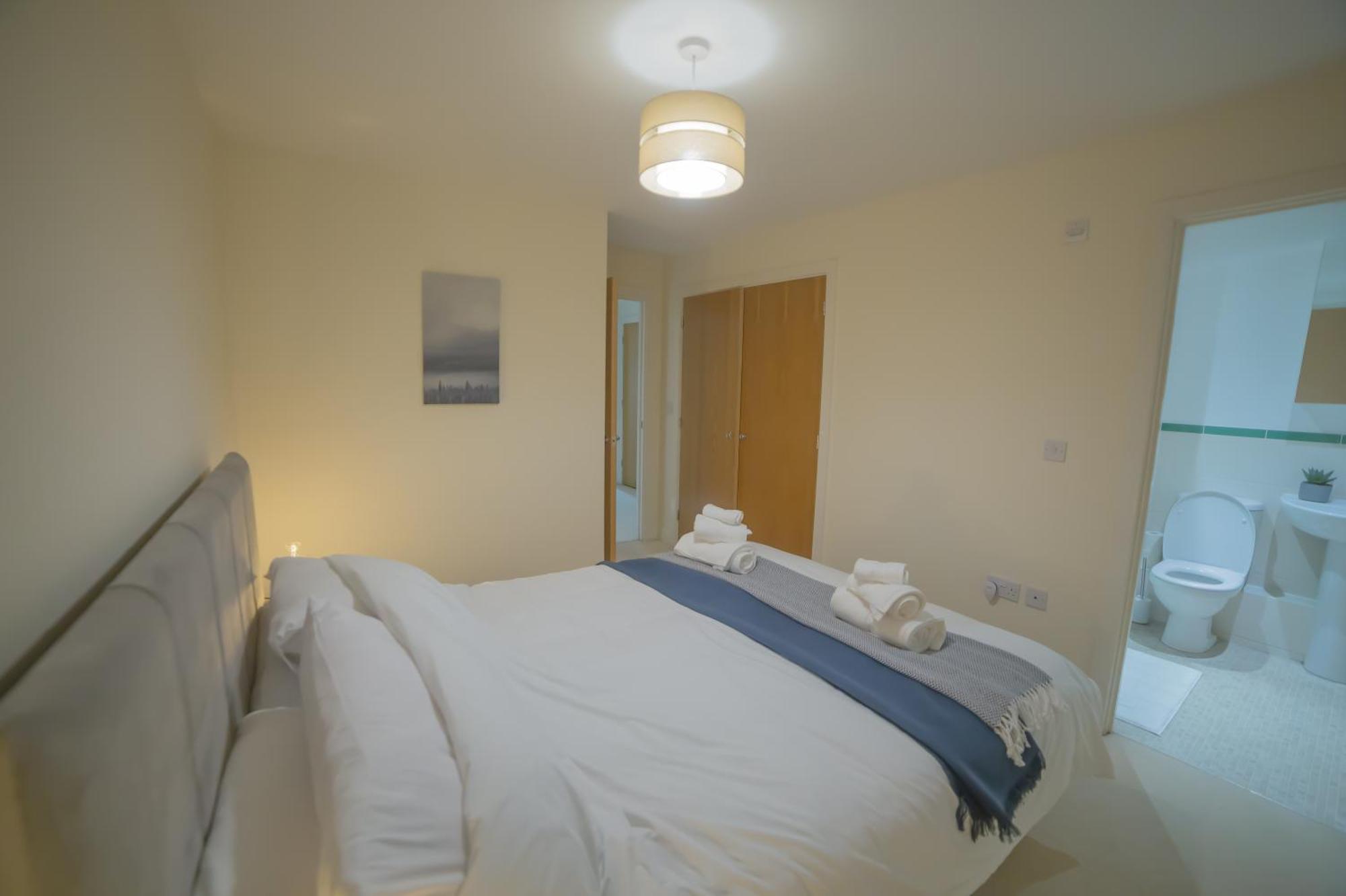 Sleeps9 Parking&Garage 17 Mins To Gatwick, 30 To London Villa Merstham Exteriör bild